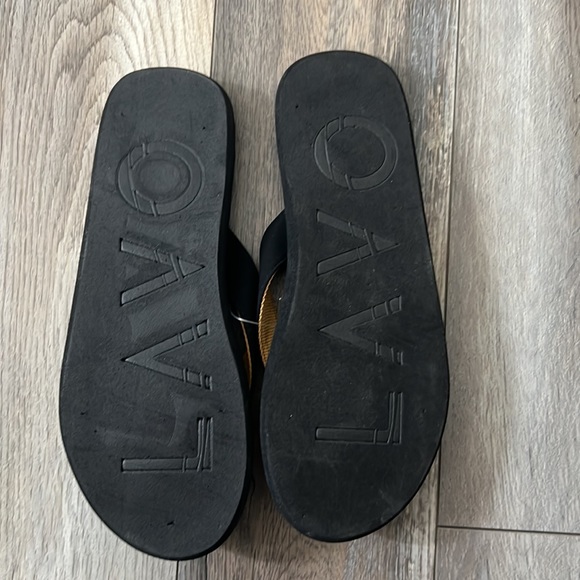 Sandals - Picture 3 of 4